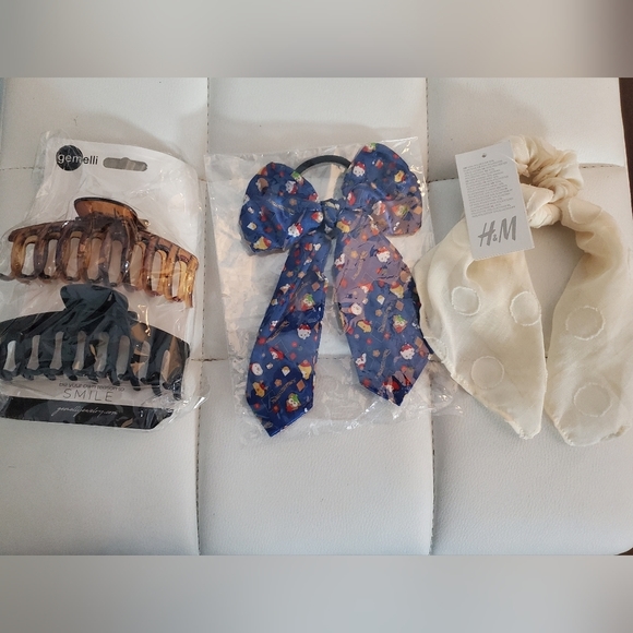 H&M Accessories - Lot of Hair Accessories